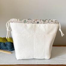 Load image into Gallery viewer, Midi zipped knitting project bag - Cottage Garden